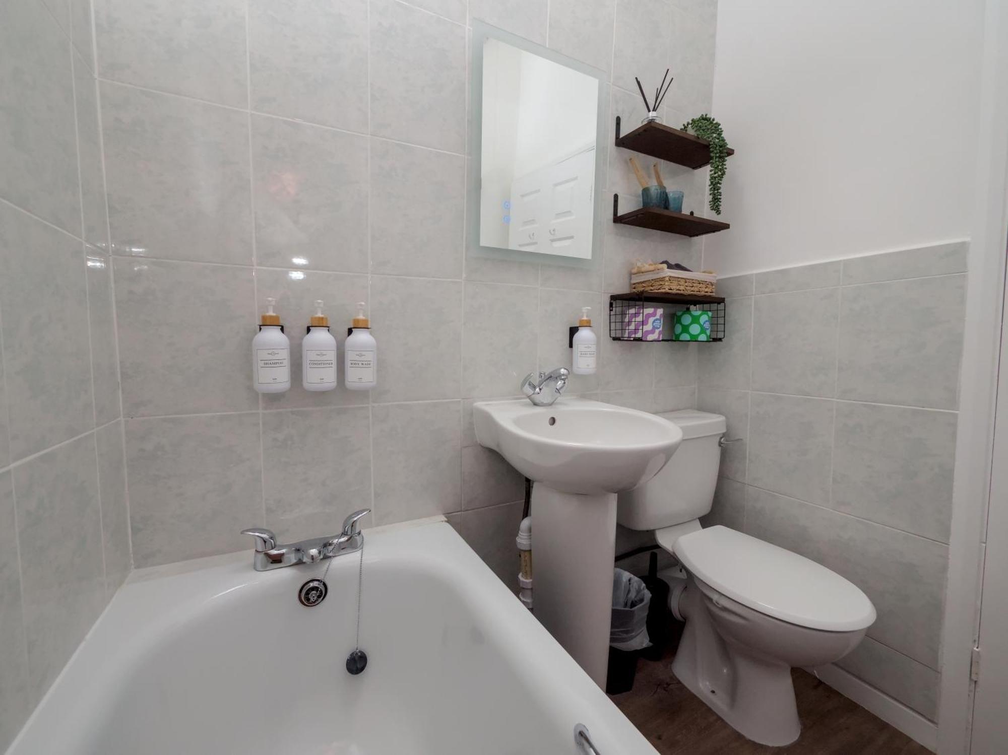 The Lilley Pad In Ludlow Cosy, Central, Perfect For Couples, Netflix & Parking Permit Extérieur photo