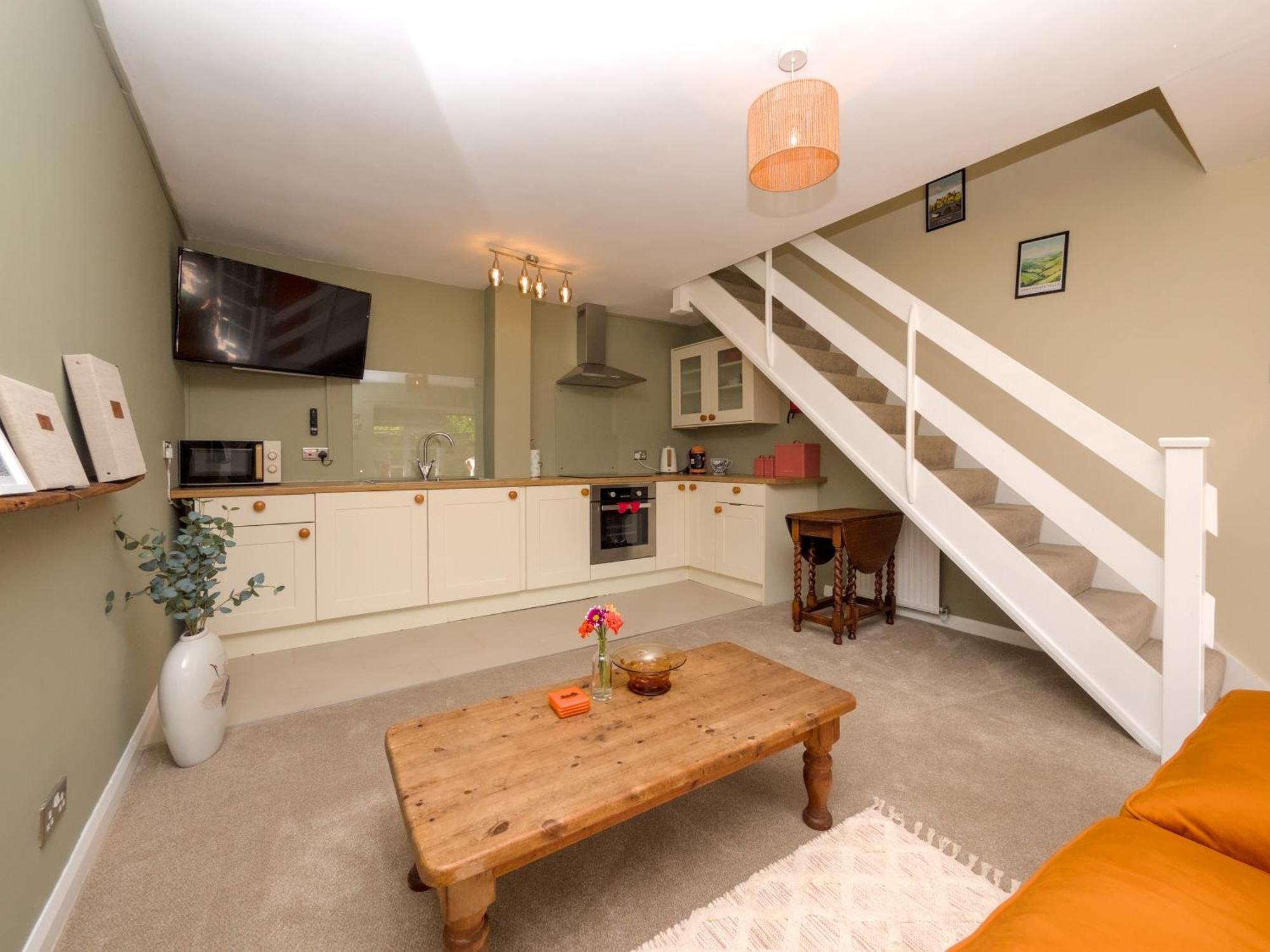 The Lilley Pad In Ludlow Cosy, Central, Perfect For Couples, Netflix & Parking Permit Extérieur photo