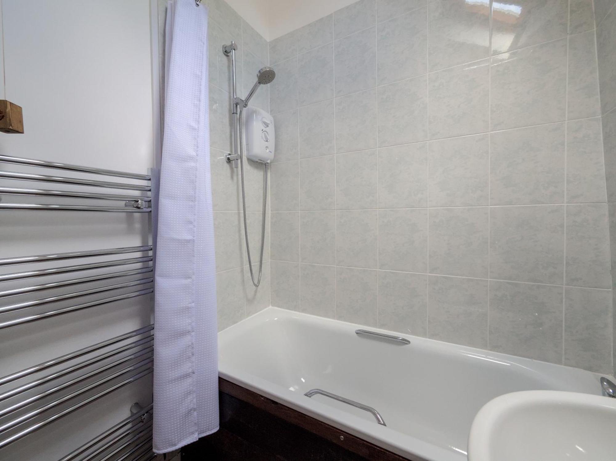 The Lilley Pad In Ludlow Cosy, Central, Perfect For Couples, Netflix & Parking Permit Extérieur photo